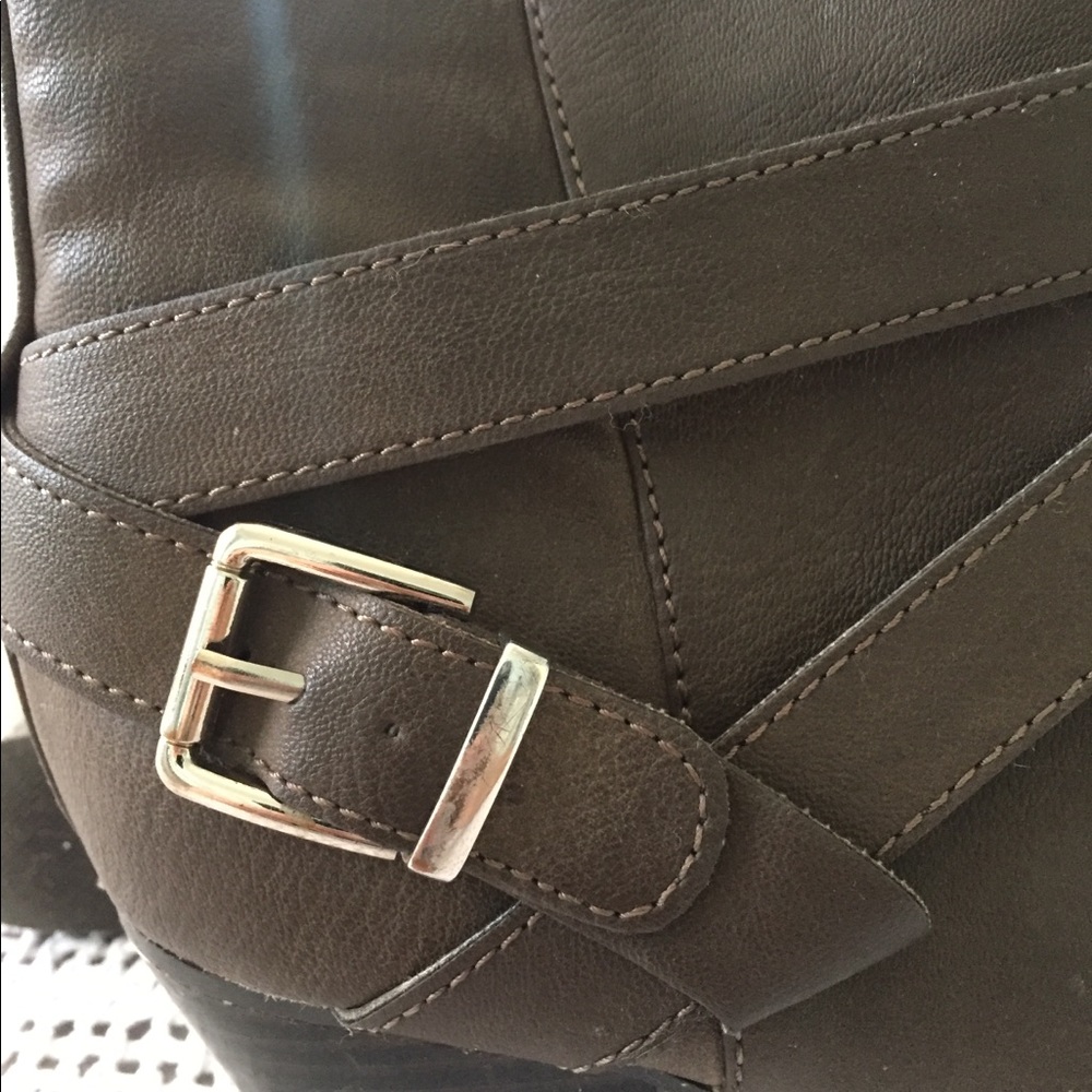 Express Booties - Picture 6 of 8
